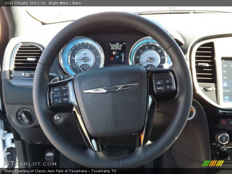 Bright White / Black 2013 Chrysler 300 S V6