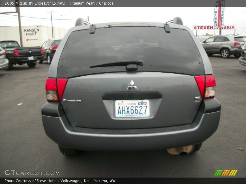 Titanium Pearl / Charcoal 2005 Mitsubishi Endeavor LS AWD