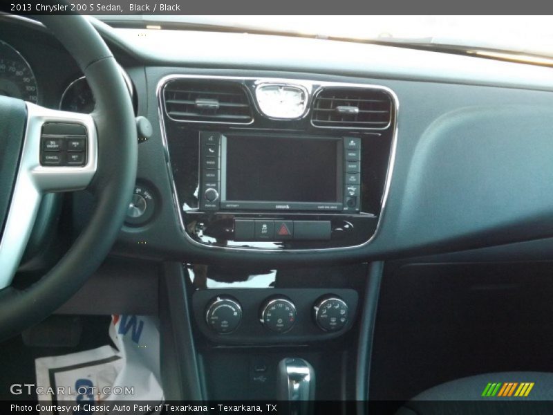 Black / Black 2013 Chrysler 200 S Sedan