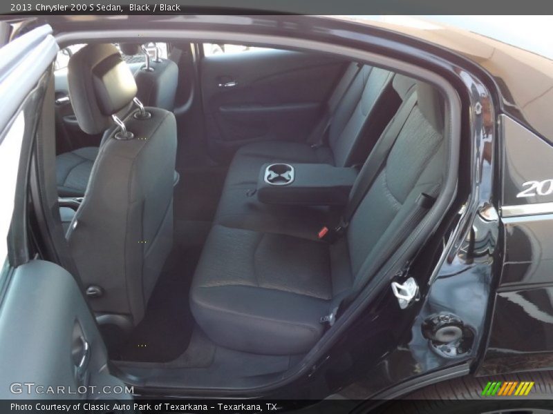 Black / Black 2013 Chrysler 200 S Sedan