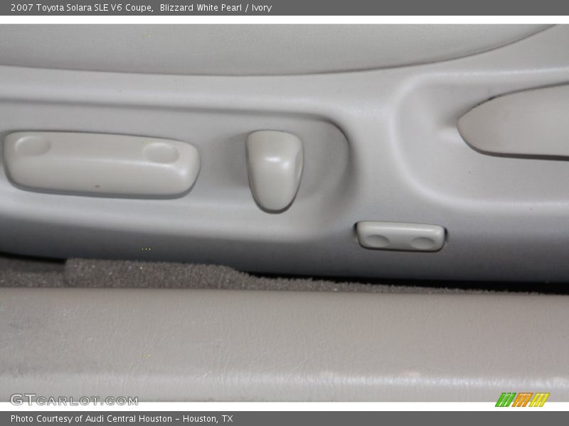 Blizzard White Pearl / Ivory 2007 Toyota Solara SLE V6 Coupe