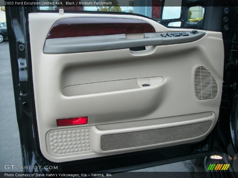 Door Panel of 2003 Excursion Limited 4x4