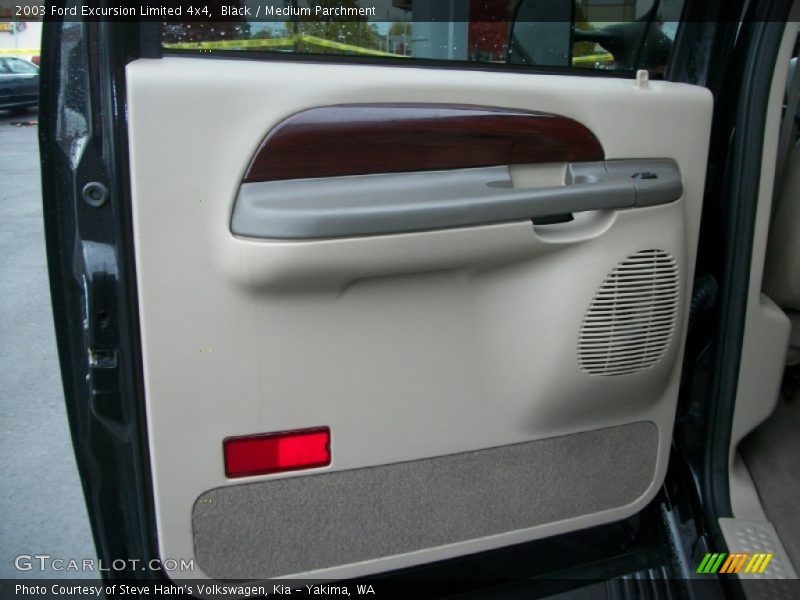 Door Panel of 2003 Excursion Limited 4x4