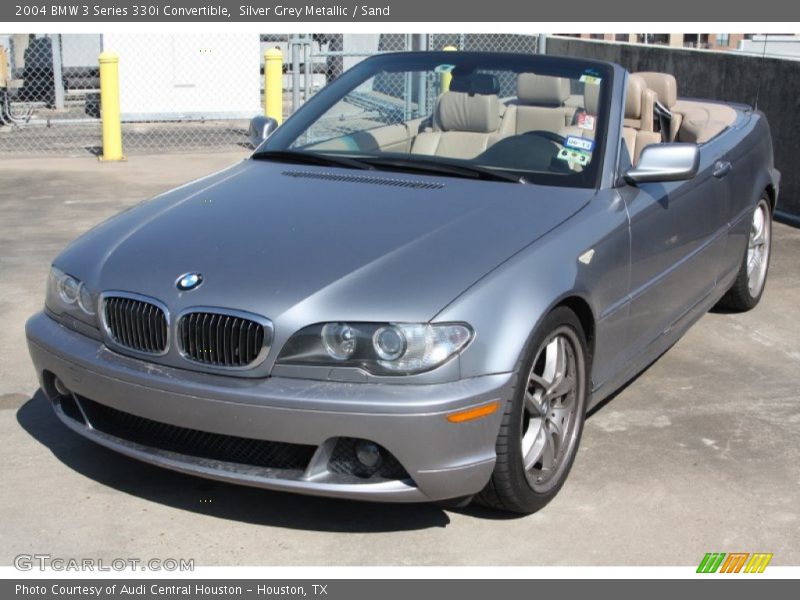 Front 3/4 View of 2004 3 Series 330i Convertible