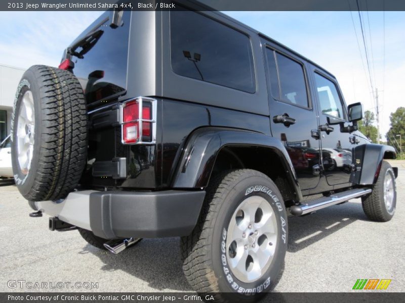 Black / Black 2013 Jeep Wrangler Unlimited Sahara 4x4
