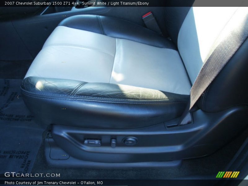 Summit White / Light Titanium/Ebony 2007 Chevrolet Suburban 1500 Z71 4x4