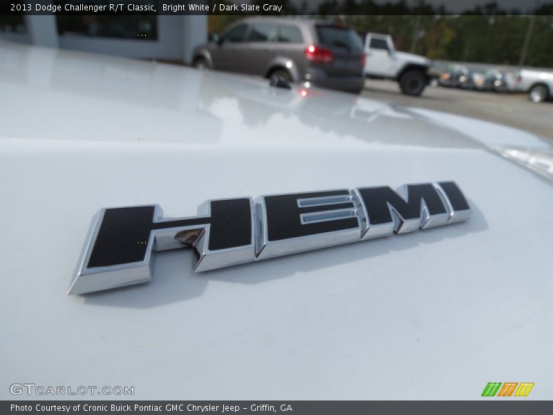 Bright White / Dark Slate Gray 2013 Dodge Challenger R/T Classic