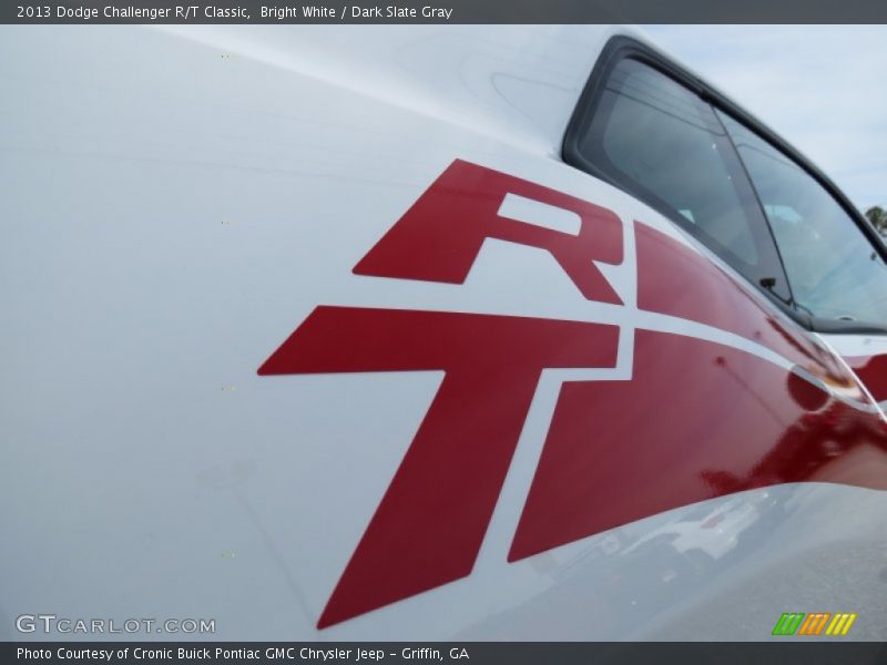 RT graphics - 2013 Dodge Challenger R/T Classic