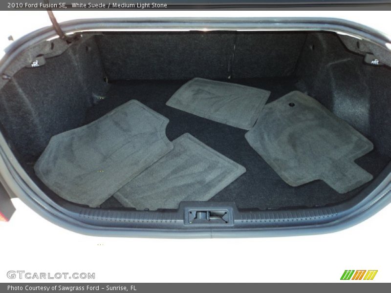 White Suede / Medium Light Stone 2010 Ford Fusion SE