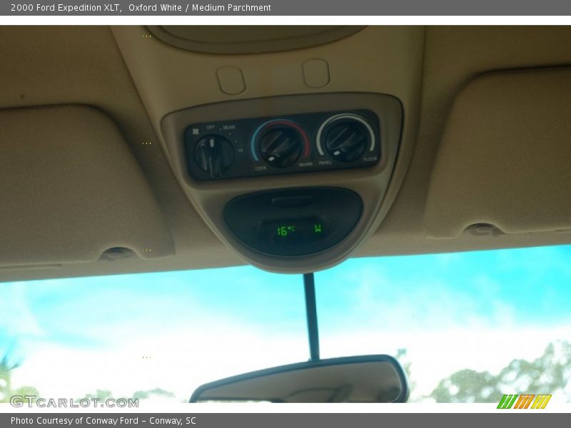 Oxford White / Medium Parchment 2000 Ford Expedition XLT