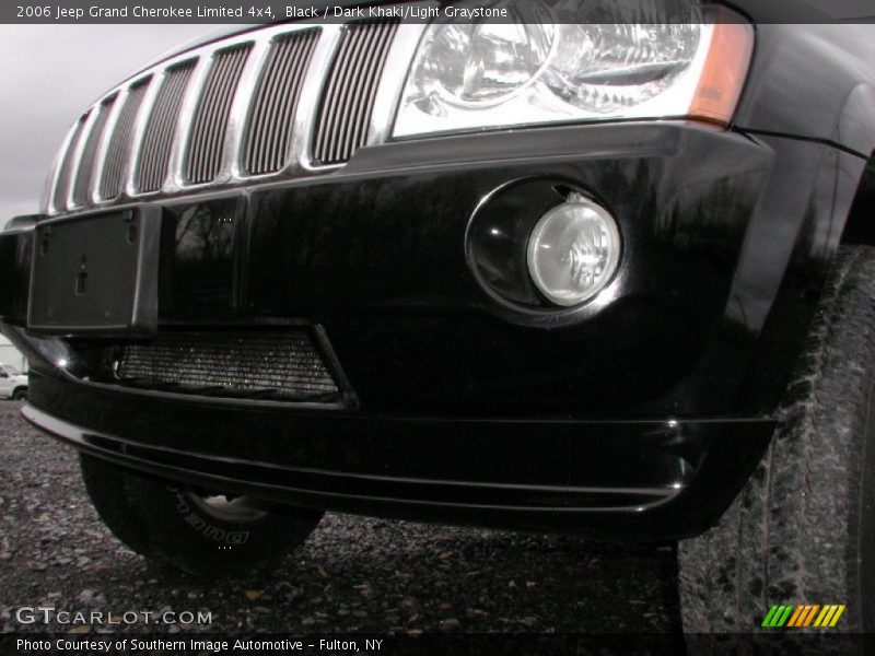 Black / Dark Khaki/Light Graystone 2006 Jeep Grand Cherokee Limited 4x4