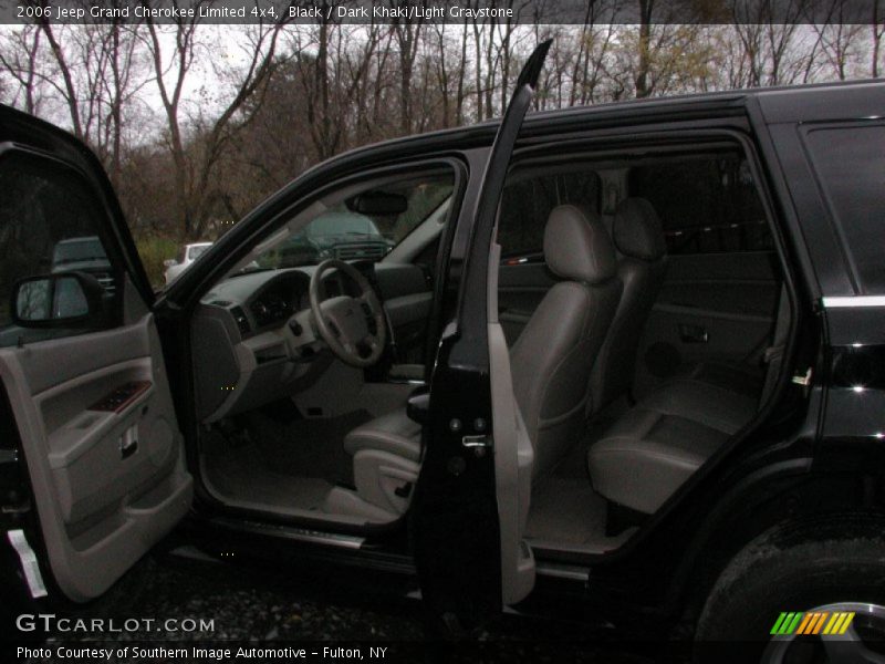 Black / Dark Khaki/Light Graystone 2006 Jeep Grand Cherokee Limited 4x4