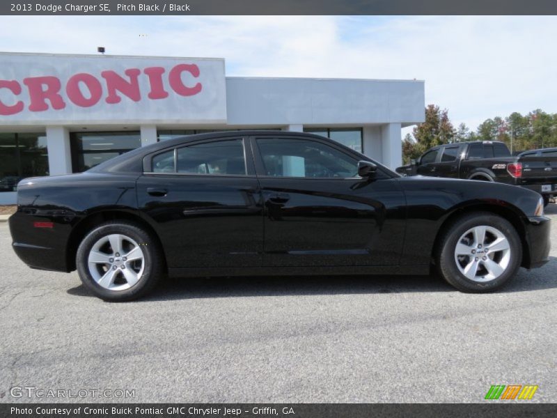 Pitch Black / Black 2013 Dodge Charger SE