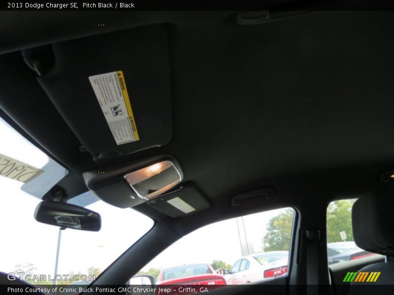 Pitch Black / Black 2013 Dodge Charger SE