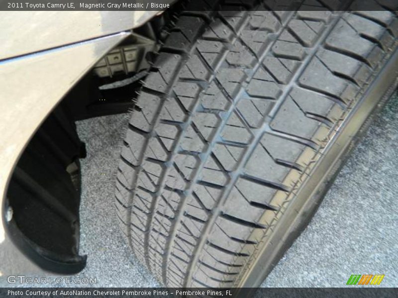 Magnetic Gray Metallic / Bisque 2011 Toyota Camry LE