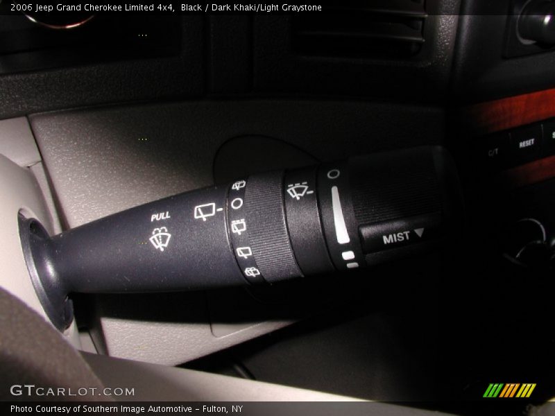 Black / Dark Khaki/Light Graystone 2006 Jeep Grand Cherokee Limited 4x4