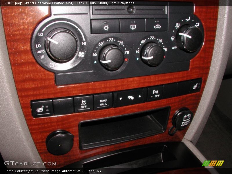 Black / Dark Khaki/Light Graystone 2006 Jeep Grand Cherokee Limited 4x4