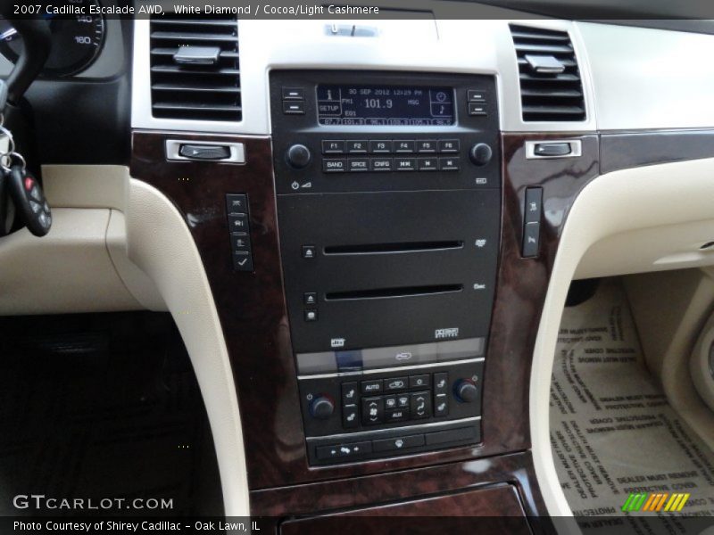 White Diamond / Cocoa/Light Cashmere 2007 Cadillac Escalade AWD