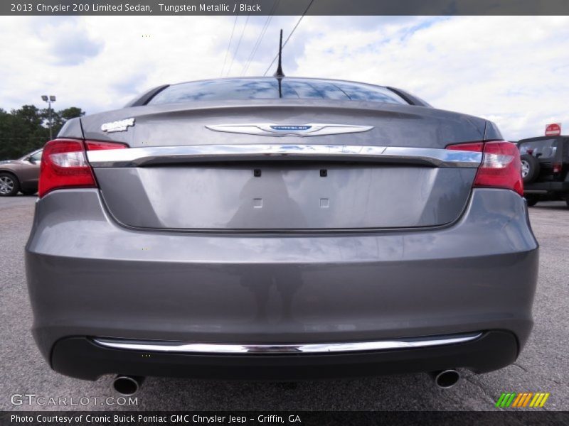 Tungsten Metallic / Black 2013 Chrysler 200 Limited Sedan