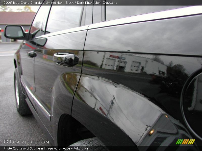 Black / Dark Khaki/Light Graystone 2006 Jeep Grand Cherokee Limited 4x4