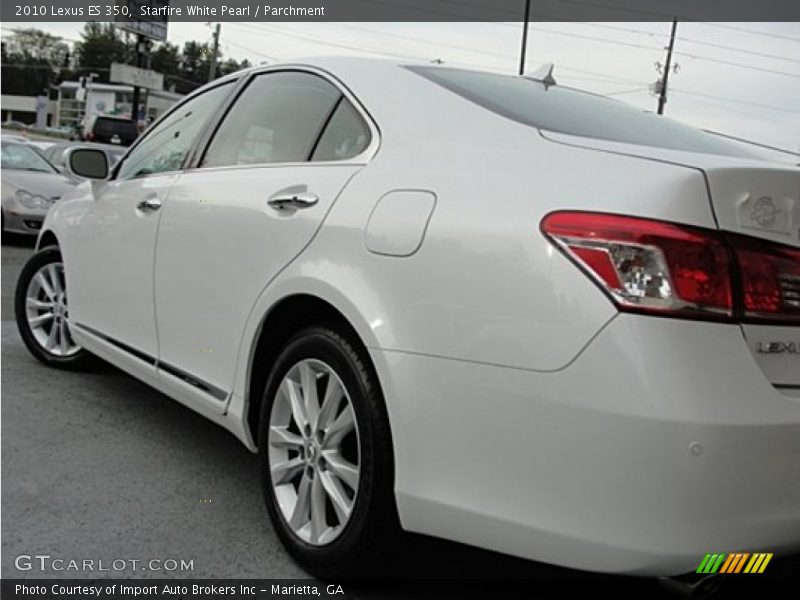 Starfire White Pearl / Parchment 2010 Lexus ES 350