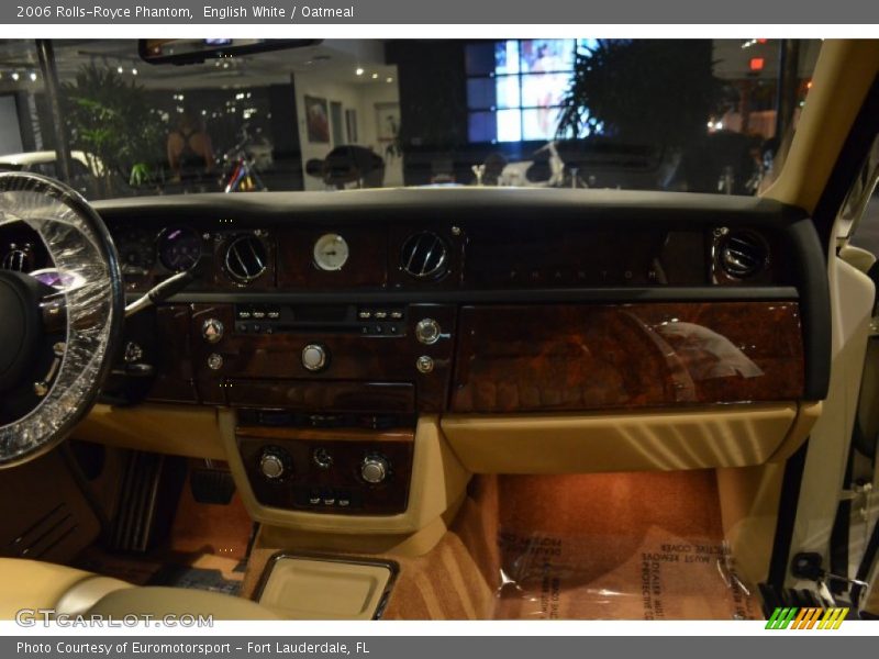English White / Oatmeal 2006 Rolls-Royce Phantom