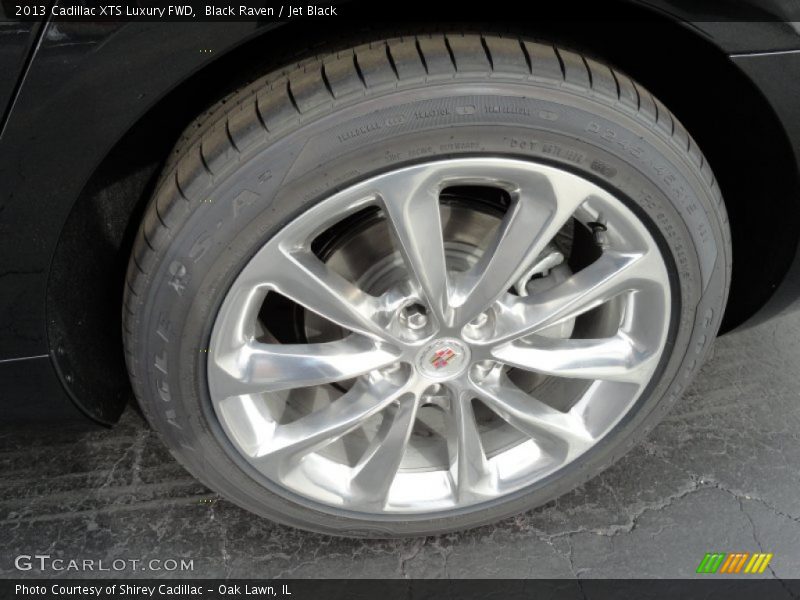  2013 XTS Luxury FWD Wheel