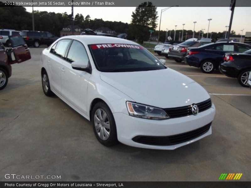 Candy White / Titan Black 2011 Volkswagen Jetta SE Sedan