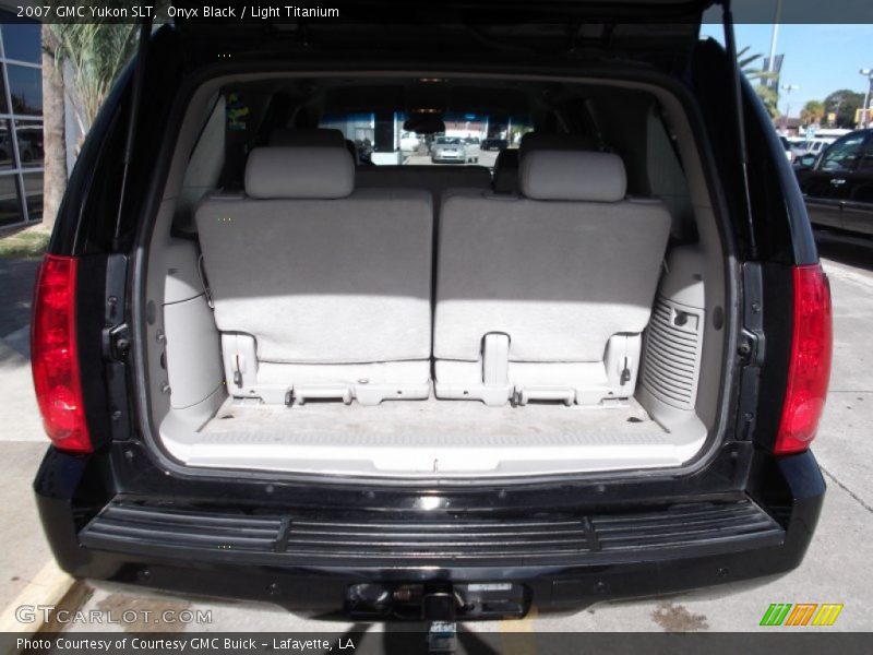 Onyx Black / Light Titanium 2007 GMC Yukon SLT
