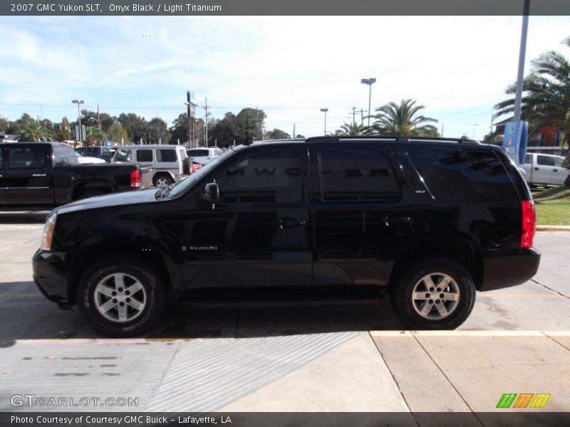 Onyx Black / Light Titanium 2007 GMC Yukon SLT
