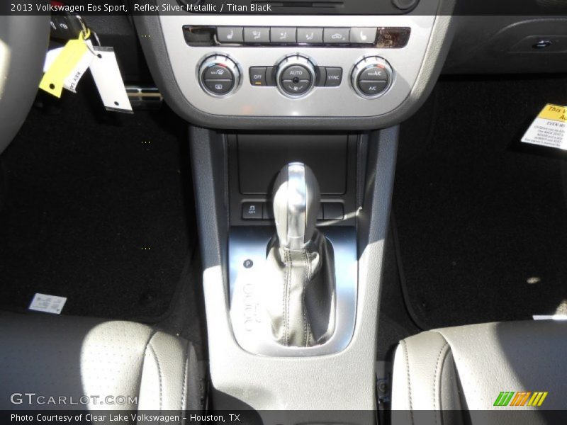 Reflex Silver Metallic / Titan Black 2013 Volkswagen Eos Sport