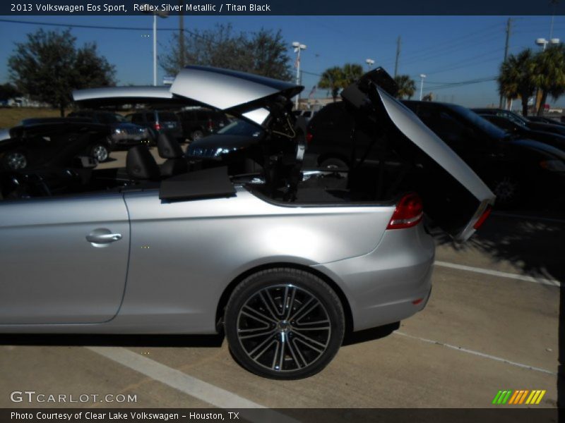 Reflex Silver Metallic / Titan Black 2013 Volkswagen Eos Sport