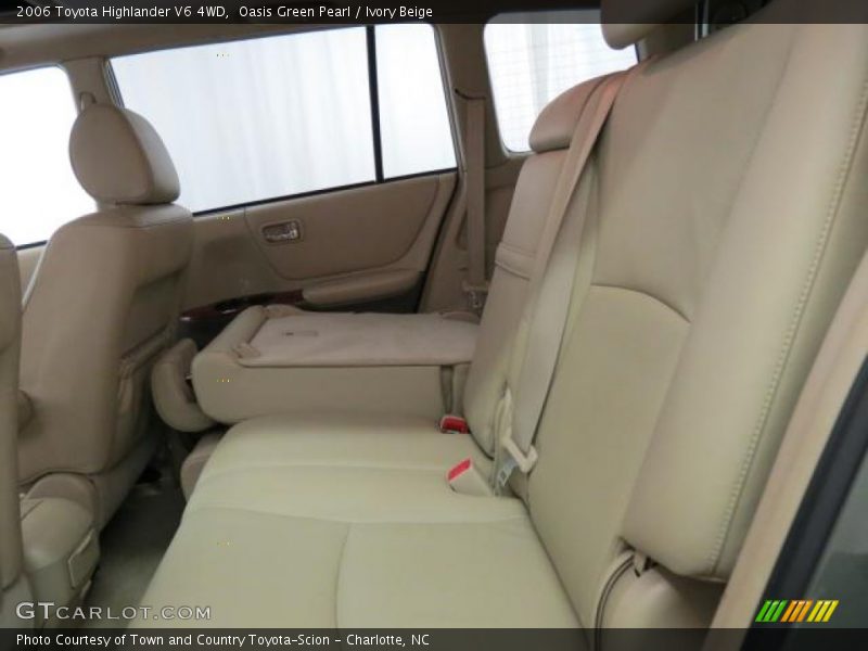 Oasis Green Pearl / Ivory Beige 2006 Toyota Highlander V6 4WD