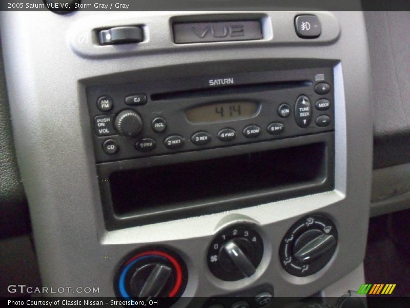 Storm Gray / Gray 2005 Saturn VUE V6