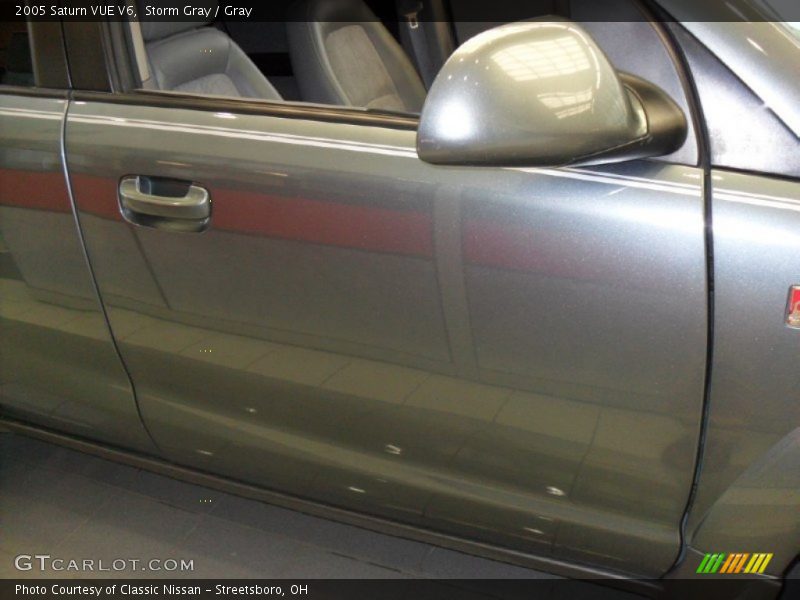 Storm Gray / Gray 2005 Saturn VUE V6