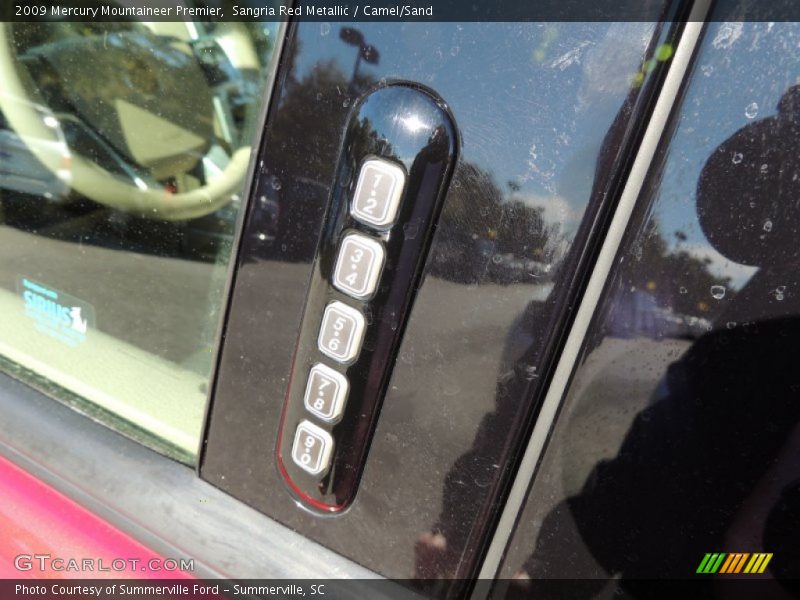 Sangria Red Metallic / Camel/Sand 2009 Mercury Mountaineer Premier