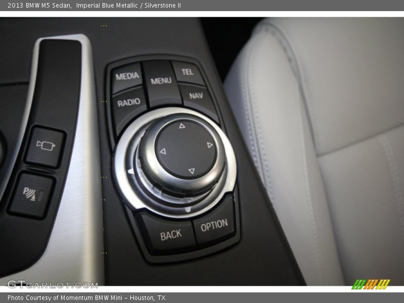 Imperial Blue Metallic / Silverstone II 2013 BMW M5 Sedan