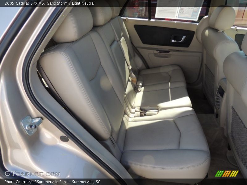 Sand Storm / Light Neutral 2005 Cadillac SRX V6