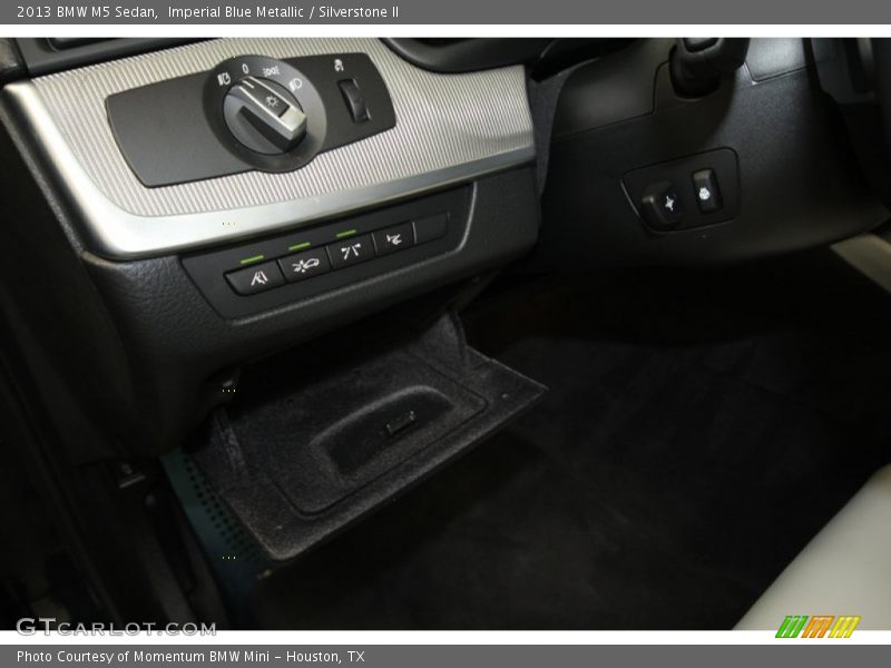 Imperial Blue Metallic / Silverstone II 2013 BMW M5 Sedan