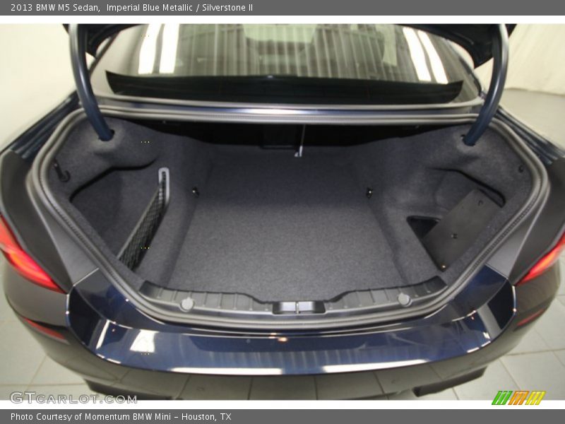 Imperial Blue Metallic / Silverstone II 2013 BMW M5 Sedan