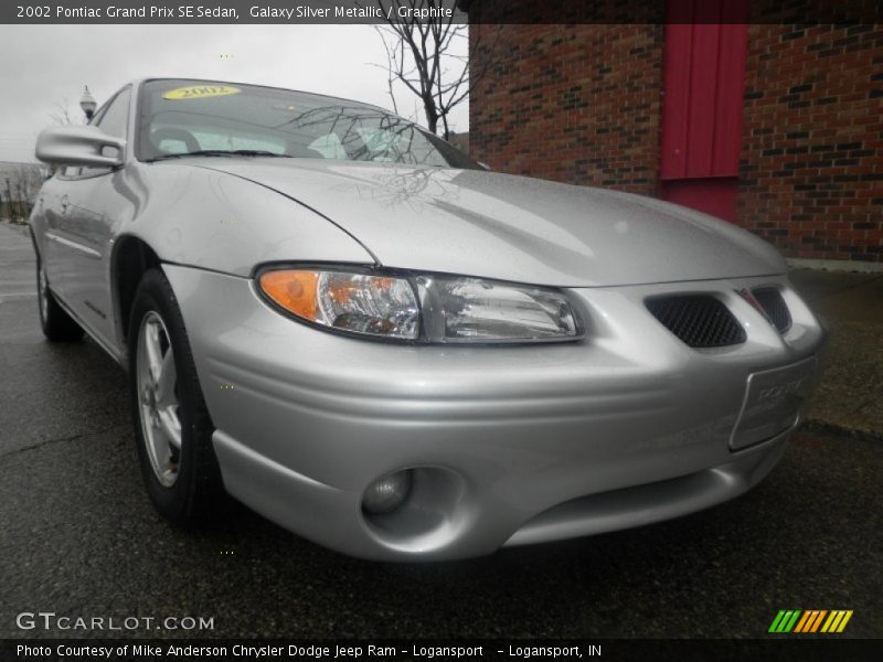 Galaxy Silver Metallic / Graphite 2002 Pontiac Grand Prix SE Sedan