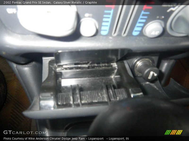 Galaxy Silver Metallic / Graphite 2002 Pontiac Grand Prix SE Sedan