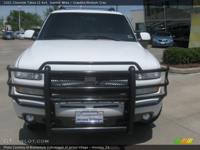 Summit White / Graphite/Medium Gray 2002 Chevrolet Tahoe LS 4x4