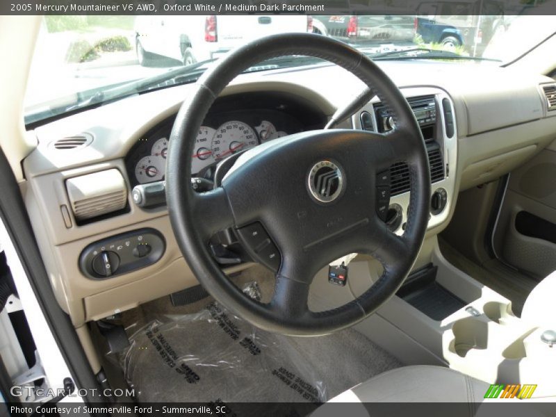 Oxford White / Medium Dark Parchment 2005 Mercury Mountaineer V6 AWD