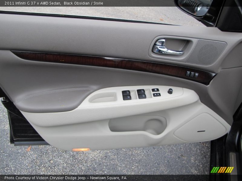 Door Panel of 2011 G 37 x AWD Sedan