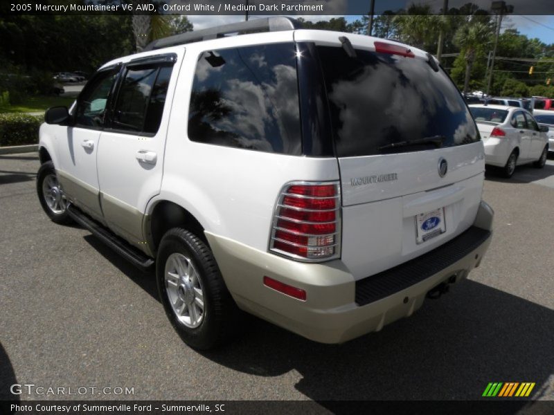 Oxford White / Medium Dark Parchment 2005 Mercury Mountaineer V6 AWD