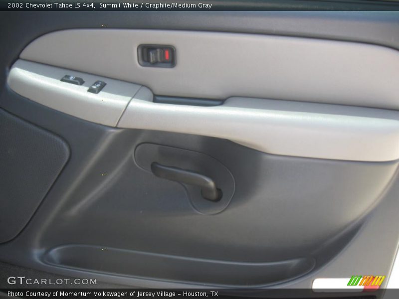 Summit White / Graphite/Medium Gray 2002 Chevrolet Tahoe LS 4x4