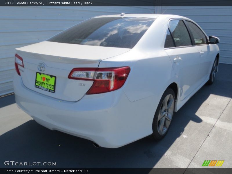 Blizzard White Pearl / Black 2012 Toyota Camry SE