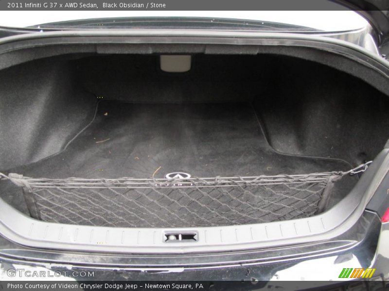  2011 G 37 x AWD Sedan Trunk