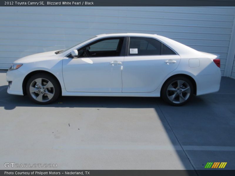 Blizzard White Pearl / Black 2012 Toyota Camry SE